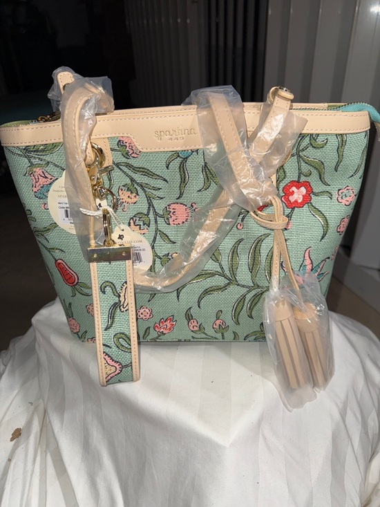 Spartina 449 Handbags - NWT - Spartina Floral Island Canvas Tote. Style: Hamilton. Includes Key Chain
